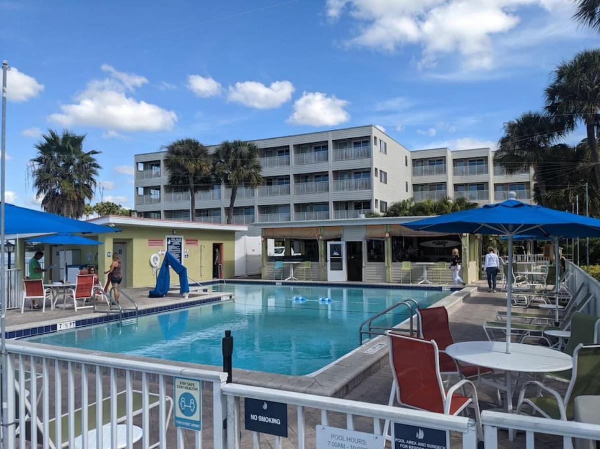 Bay Views From Your Balcony Beach Resort Tampa Bagian luar foto