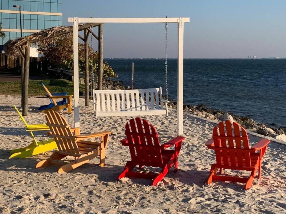 Bay Views From Your Balcony Beach Resort Tampa Bagian luar foto