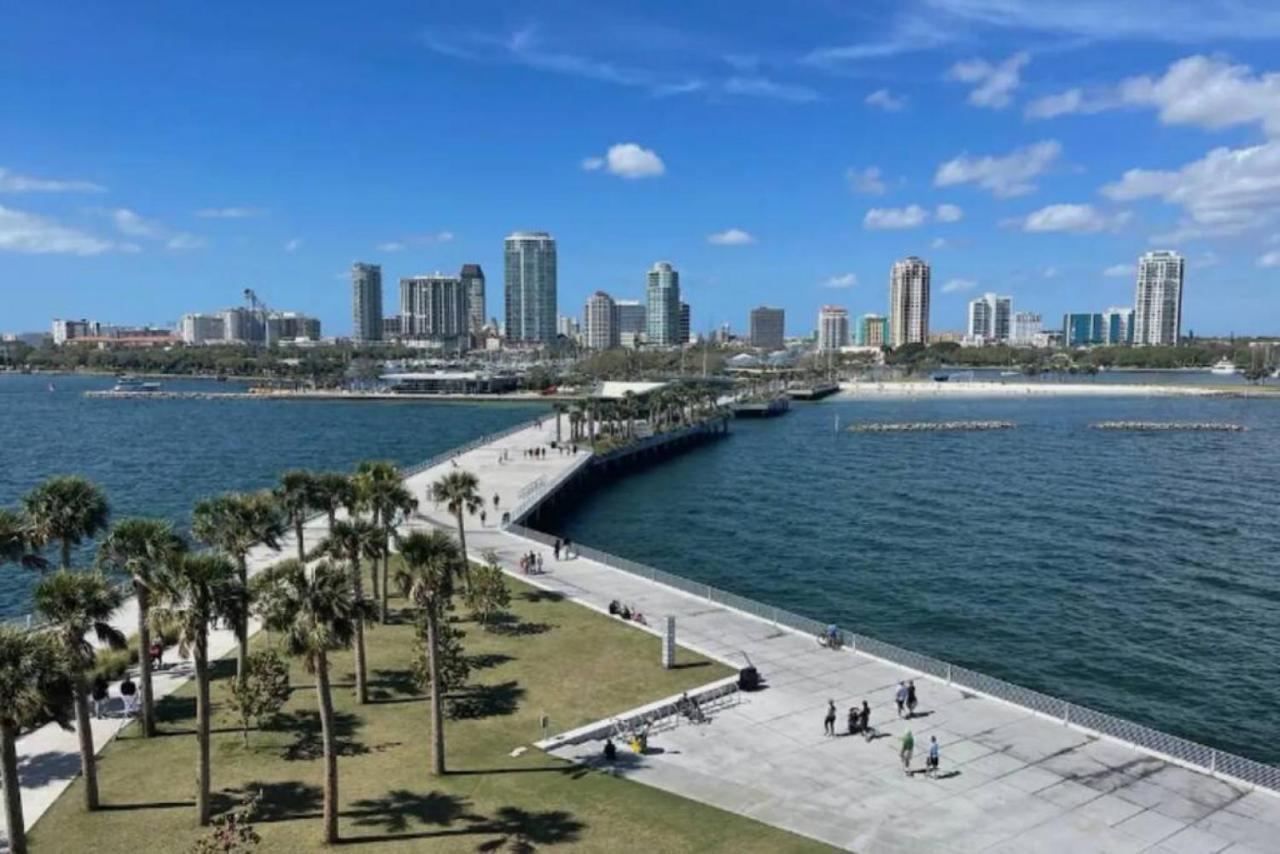 Bay Views From Your Balcony Beach Resort Tampa Bagian luar foto