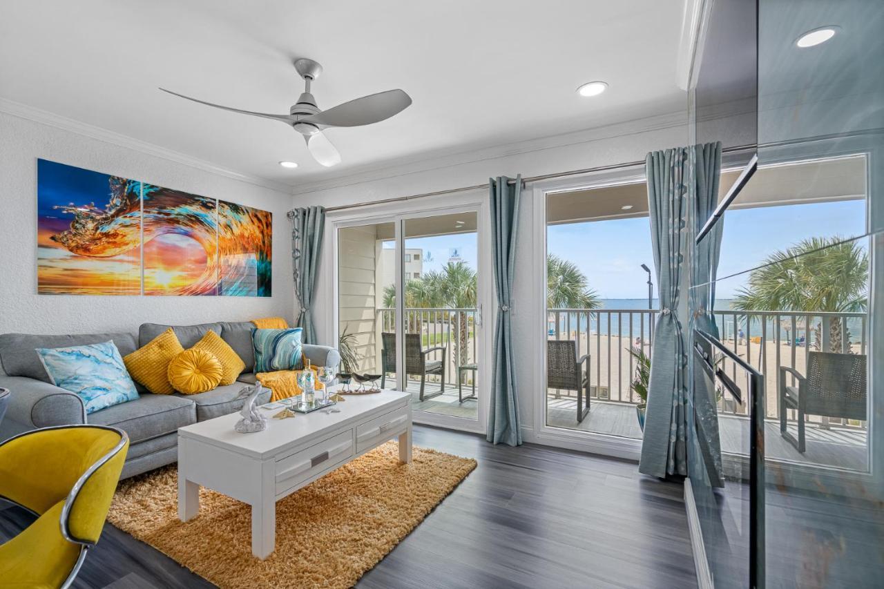 Bay Views From Your Balcony Beach Resort Tampa Bagian luar foto